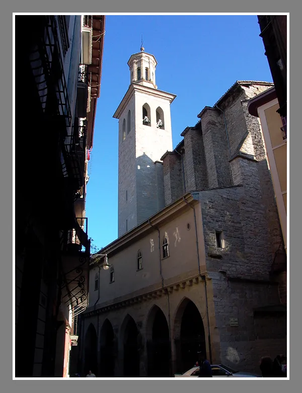 Iglesia de San Saturnino o San Cernin